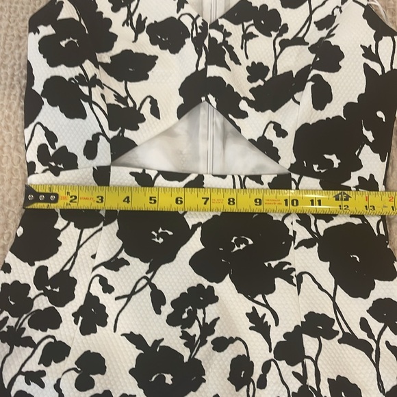 NWT Michael Kors Collection Dress Size 6 - Picture 7 of 8